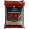 Traeger Grills Mezcla exclusiva de briquetas de madera dura 100 % natural para ahumar, hornear, asar, cocinar a fuego lento y hacer a la barbacoa, de 20 libras