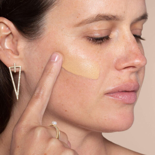 Ilia - Super Serum Skin Tint Spf 40. Suero Tintado.  Protege - Image 3