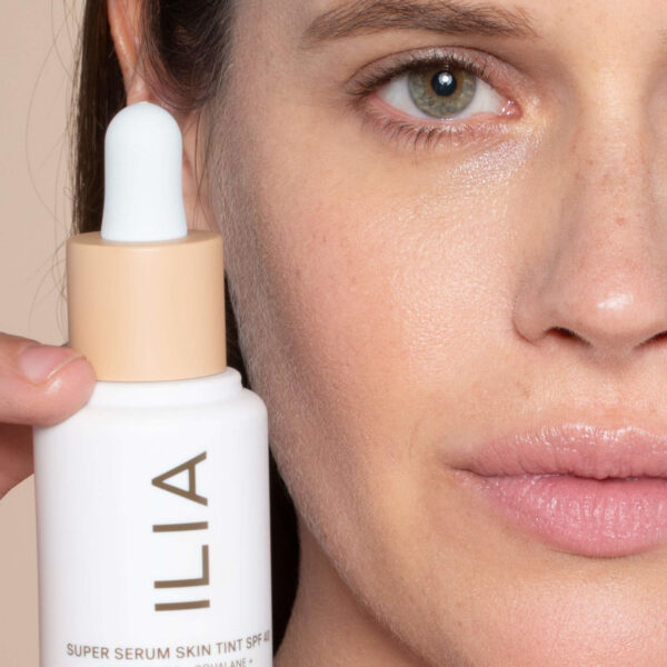 Ilia - Super Serum Skin Tint Spf 40. Suero Tintado.  Protege - Image 4