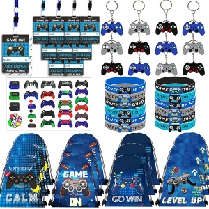 122 piezas de recuerdos de fiesta de videojuegos, recuerdos de fiesta de jugador para niños, incluye bolsas de cordón de 13 x 11 pulgadas, pulseras de pases VIP con cordones, llaveros, pegatinas de