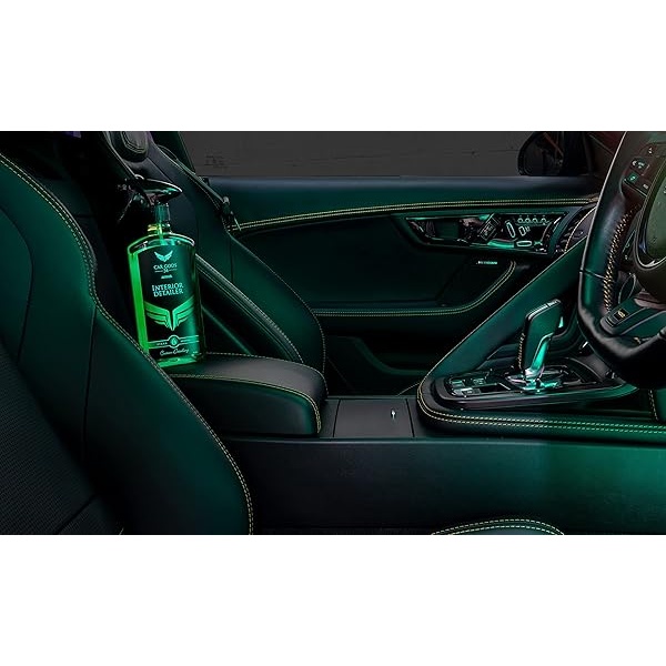 Car Gods - Limpiador de interior para salpicadero y molduras, 500 ml, fragancia perfumada de manzana - Image 4