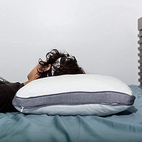 Coop Home Goods - Protector de almohada impermeable con cierre para almohadas de espuma viscoelástica - Paquete de 2 fundas de almohada estándar - tela suave transpirable y lavable a máquina - Tamaño estándar (20 x 26) - Image 9