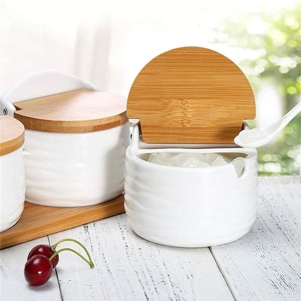 Juego de 3 tarros de cerámica para condimentos, azucareros, salero con cucharas, tapas de bambú y bandeja de madera, contenedores de condimentos grandes de LUCKY GODDNESS, tarros de especias, color blanco, modernos, regalo de inauguración de la casa, 9.1 oz, 3pcs-9.1oz/pcs(Semicircle) - Image 8