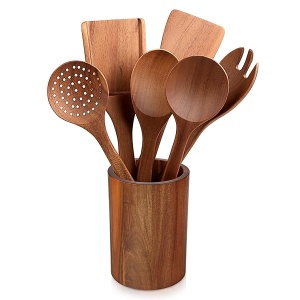 Juego de utensilios de madera de acacia con soporte, 7 piezas, juego de utensilios de cocina antiadherentes, juego de cucharas de madera que incluye cuchara, espumante, espátula, volteador, cuchara de ensalada y tenedor de ensalada (paquete de 7)