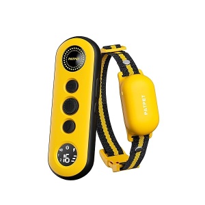 PATPET Collar de entrenamiento para perros con 3 modos de entrenamiento seguros, collar de choque resistente al agua IPX7 con mando a distancia, control de 3000 pies, perfecto para perros pequeños (3,6 a 45,4 kg), amarillo