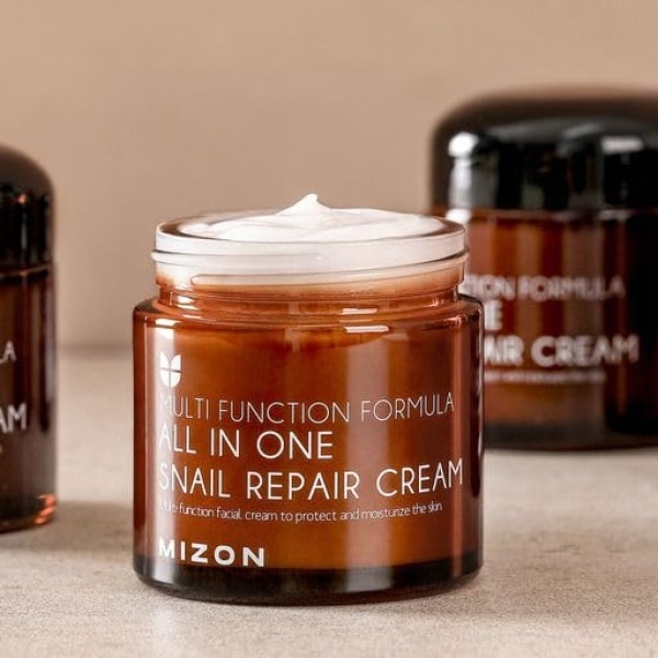 Set de regalo MIZON: crema reparadora de caracol, ampolla intensiva de reparación de caracol, limpiador de espuma reparadora de caracol y crema de ojos coreana para el cuidado de la piel - Image 9