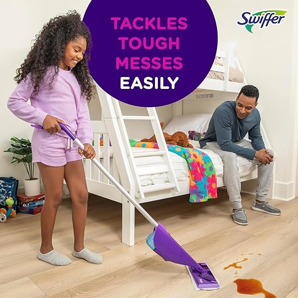 Swiffer WetJet - Kit de limpieza de mopa para suelos y madera dura y pulverizador, incluye: 1 mopa eléctrica, 10 almohadillas, solución de limpieza, pilas - Image 4