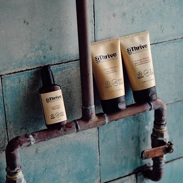 THRIVE Kit de cuidado de la piel natural para hombres y mujeres (3 piezas) – Set de regalo con exfoliante facial natural, loción facial de lavado e hidratante, ingredientes orgánicos y naturales, fabricado en Estados Unidos, vegano y libre de crueldad - Image 6